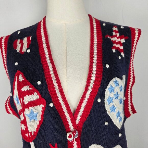 Vintage '96 Eagles Eye Collectibles Patriotic Parade Knit Vest Medium Navy Red - Picture 4 of 14